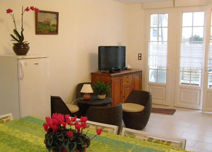 בית נופש Maison La Belle אסנלס